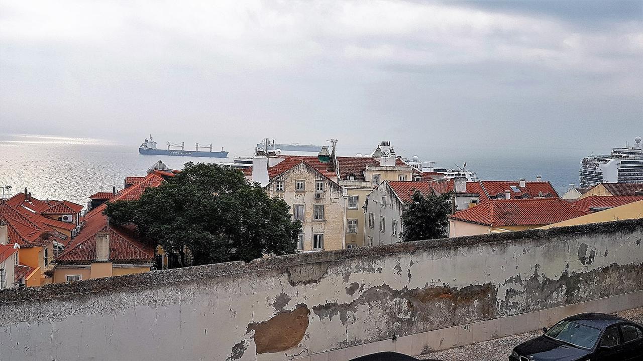 Casa Santa Clara Hotel Lisbon Bagian luar foto